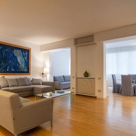 Attic With Terrace And Jacuzzi - Luxury Apartment Rome Buitenkant foto